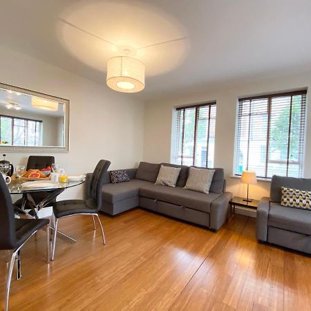 Apartment Next To Victoria Station Londres Extérieur photo