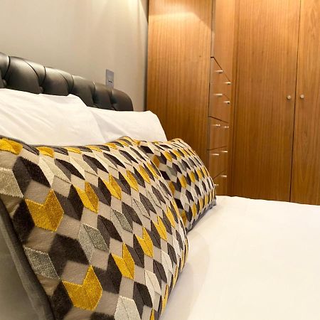 Apartment Next To Victoria Station Londres Extérieur photo
