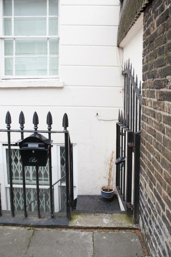 Apartment Next To Victoria Station Londres Extérieur photo