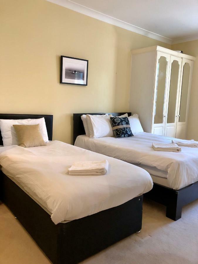 Apartment Next To Victoria Station Londres Extérieur photo
