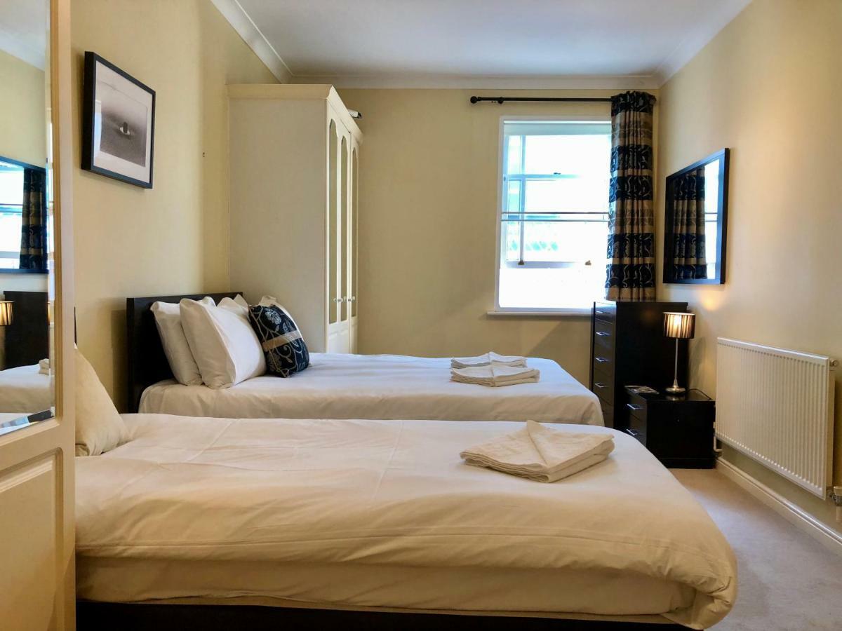 Apartment Next To Victoria Station Londres Extérieur photo