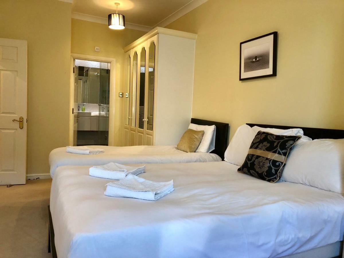 Apartment Next To Victoria Station Londres Extérieur photo